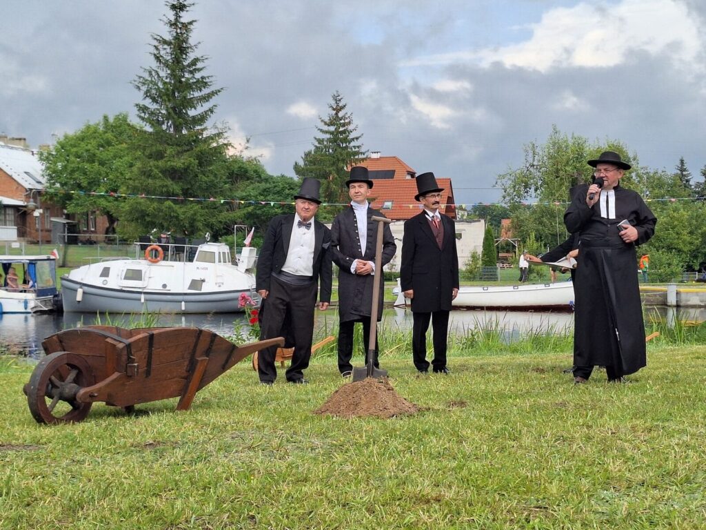 Kanal Elblaski 181. Lecie