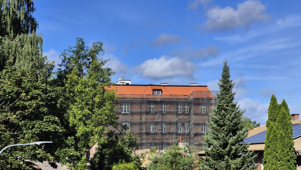 Kamienica Przy Ulicy Sienkiewicza 15 Podczas Remontu.