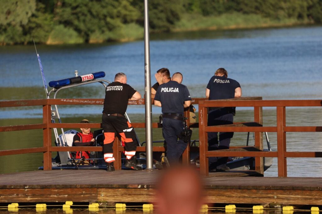 Szczęśliwy finał akcji poszukiwawczej nad jeziorem Sajmino w Ostródzie! 6 Szczęśliwy Finał Akcji Poszukiwawczej Nad Jeziorem Sajmino W Ostódzie!