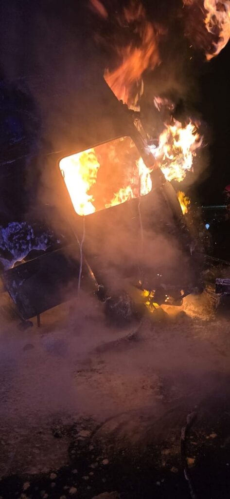 Karambol Na Drodze S7! Poszkodowanych Jest Nawet 10 Osób. Pali Się Jeden Z Pojazdów.