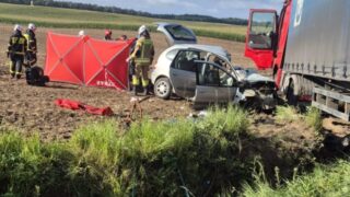 Tragiczny poranek na drodze pod Lidzbarkiem. Nie żyje kierowca osobówki