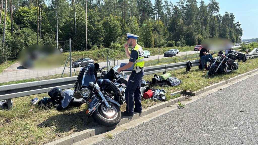 Policja podsumowuje długi sierpniowy weekend na drogach. Pojedynek cyklistów - Morąg wygrał z Ostródą. 2 Długi Sierpniowy Weekend Upłynął Pod Znakiem Korków, Wypadków I Pijanych Rowerzystów.