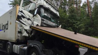 Wypadek na drodze krajowej numer 16 Ostróda-Olsztyn. W Nagladach zderzyły się 3 ciężarówki.