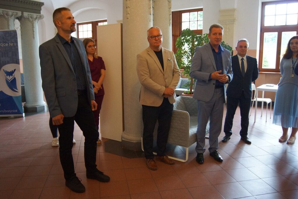 Nowoczesny gabinet stomatologiczny w LO nr I w Ostródzie – efekt współpracy samorządu i partnera prywatnego 12 Otwarcie Gabinet Stomatologiczny Bazyniak 3