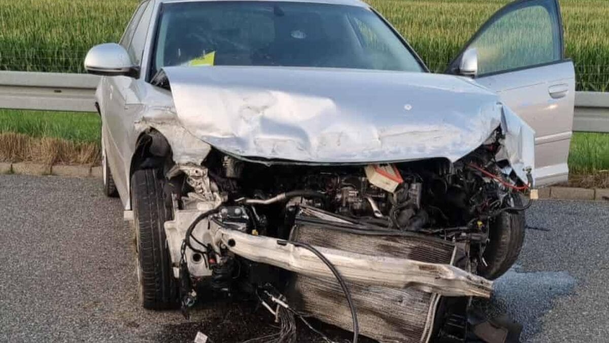 Wypadek na S7 pod Plękitami. Osobówka wjechała w tył Citroëna Jumpera – utrudnienia już minęły 1 Wypadek Na S7