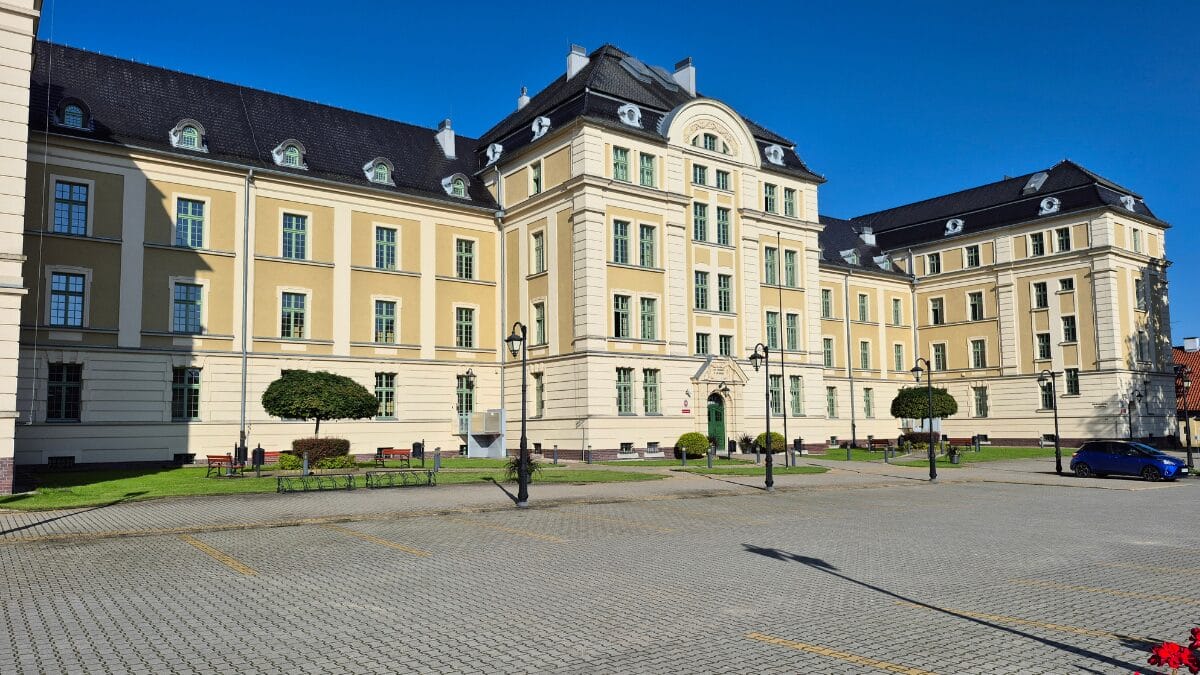 Nowa polityka w sądach. Prezes Sądu Rejonowego w Ostródzie wśród zawieszonych przez ministra 1 Sąd Ostróda