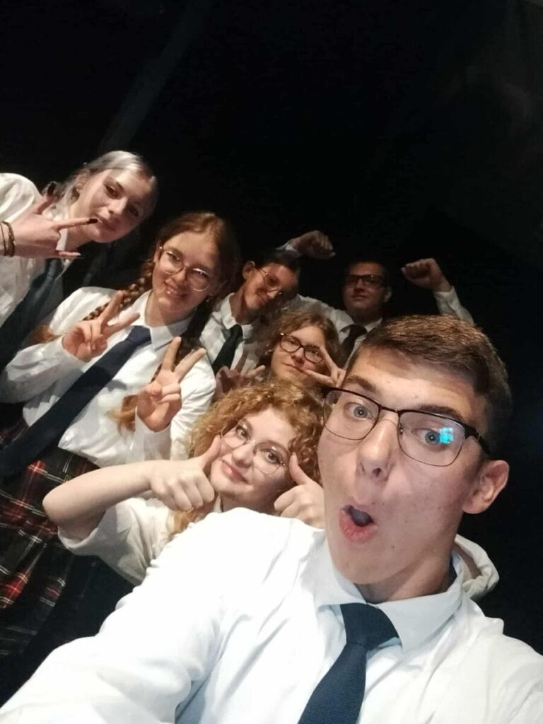 Uczniowie Bażyniaka Zagrali Na Deskach Teatru Imienia Stefana Jaracza W Olsztynie 