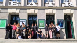 Uczniowie Bażyniaka zagrali na deskach Teatru imienia Stefana Jaracza w Olsztynie