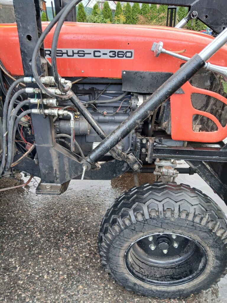 OSTRÓDA: Gratka dla fanów motoryzacji. Zarząd dróg sprzedaje ciągnik URSUS C-360! 2 Gratka Dla Fanów Motoryzacji. Zarząd Dróg Sprzedaje Ursusa C-360!