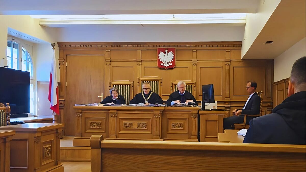 Sąd nie rozstrzygnął meldunku Marka Husara. Sprawa wraca do punktu wyjścia 1 Husar Marek Wsa