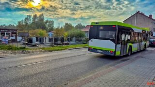 Autobusy we Wszystkich Świętych.