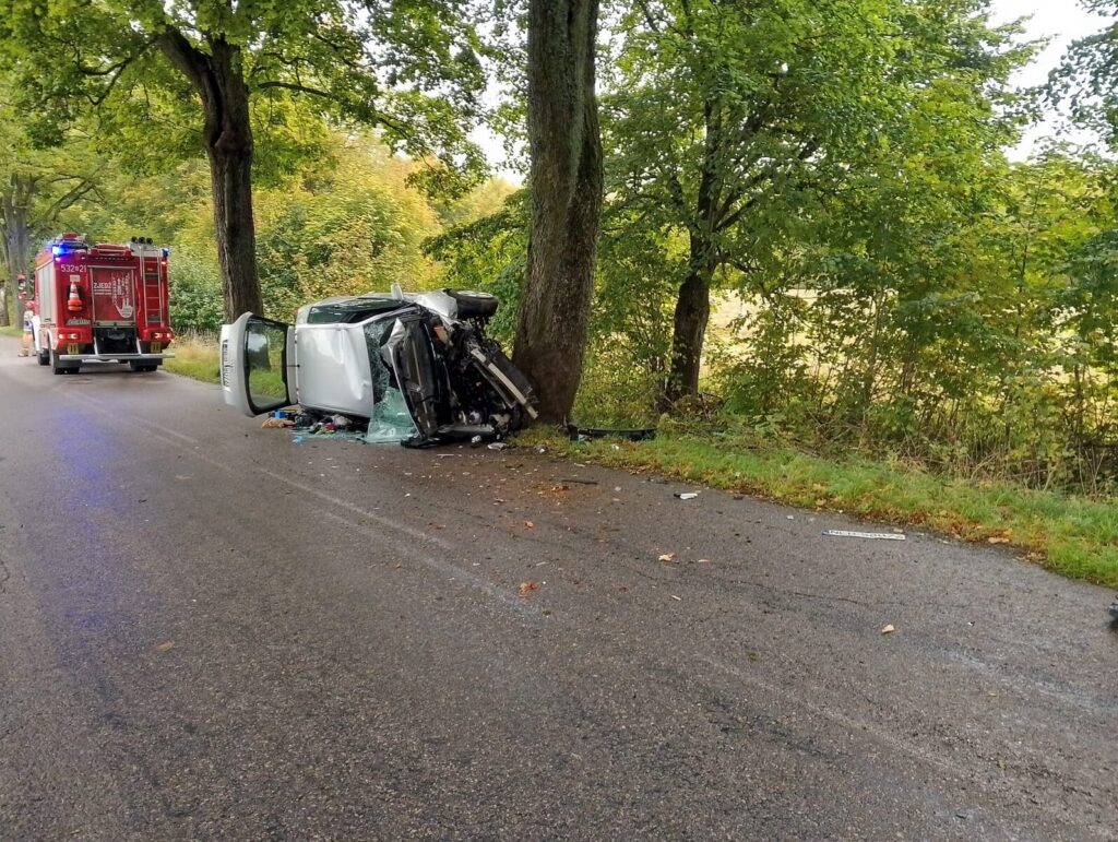 Wypadek na drodze wojewódzkiej 527 w gminie Morąg 6 Wypadek Na Drodze Wojewódzkiej 527 W Gminie Morąg/ Autor: Asp. Wiktor Marchlewicz