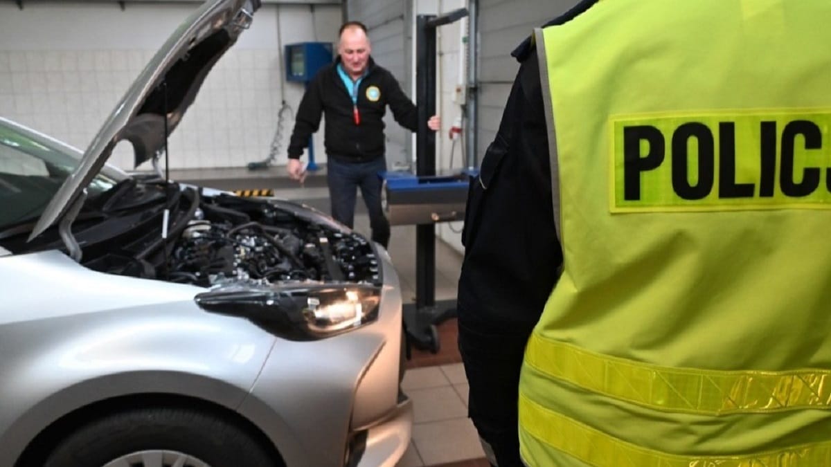 Światła w samochodzie. Diagności sprawdzą je za darmo! 1 Światła W Samochodzie. Diagności Sprawdzą Je Za Darmo!