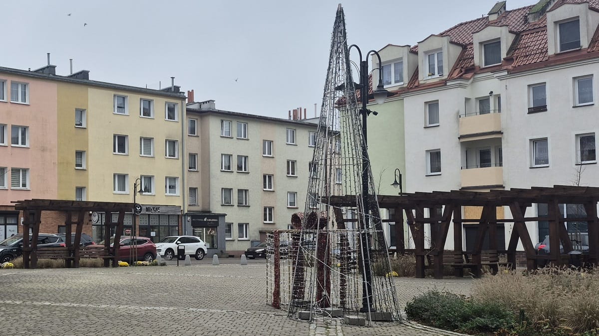 Ozdoby Świąteczne W Ostródzie - Ruszyło Dekorowanie Miasta!