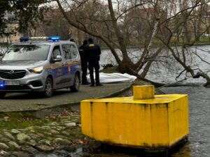 Ciało mężczyzny w ujściu Drwęcy. Makabryczne odkrycie przy jeziorze Drwęckim w Ostródzie 16 Ciało Mężczyzny W Ujściu Drwęcy