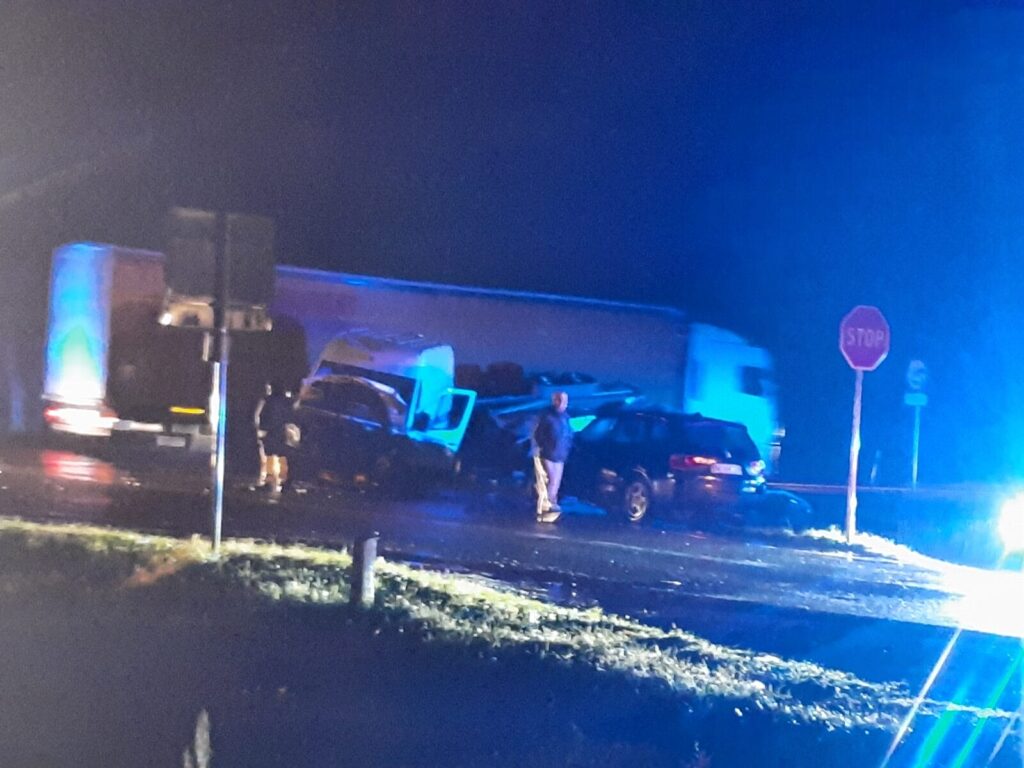 Karambol Na Krajowej 16 Pod Ostródą. Zderzyły Się 4 Pojazdy! - Zdjęcia