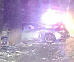 Wypadek w Łącznie (gm. Morąg) – audi uderzyło w drzewo 15 Wypadek