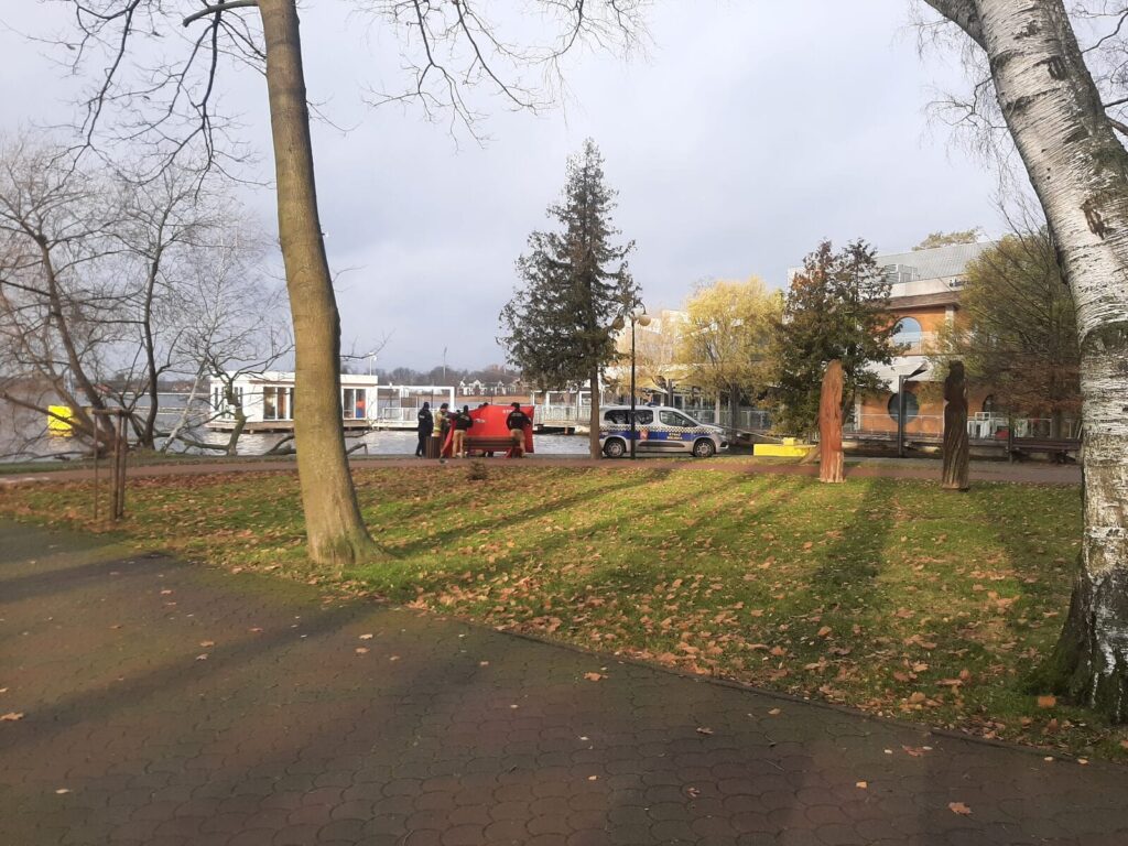 Ciało mężczyzny w ujściu Drwęcy. Makabryczne odkrycie przy jeziorze Drwęckim w Ostródzie 5 Ciało Mężczyzny W Ujściu Drwęcy