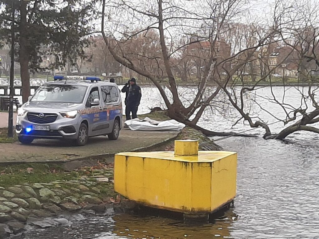 Ciało mężczyzny w ujściu Drwęcy. Makabryczne odkrycie przy jeziorze Drwęckim w Ostródzie 6 Ciało Mężczyzny W Ujściu Drwęcy