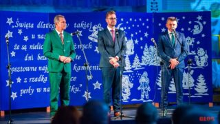 Wigilia i Pchli Targ w Ostródzie. Świątecznie w hali sportowej