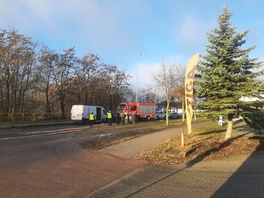 Poranny Wypadek W Ostródzie. Czołowe Zderzenie Na Ulicy Grunwaldzkiej