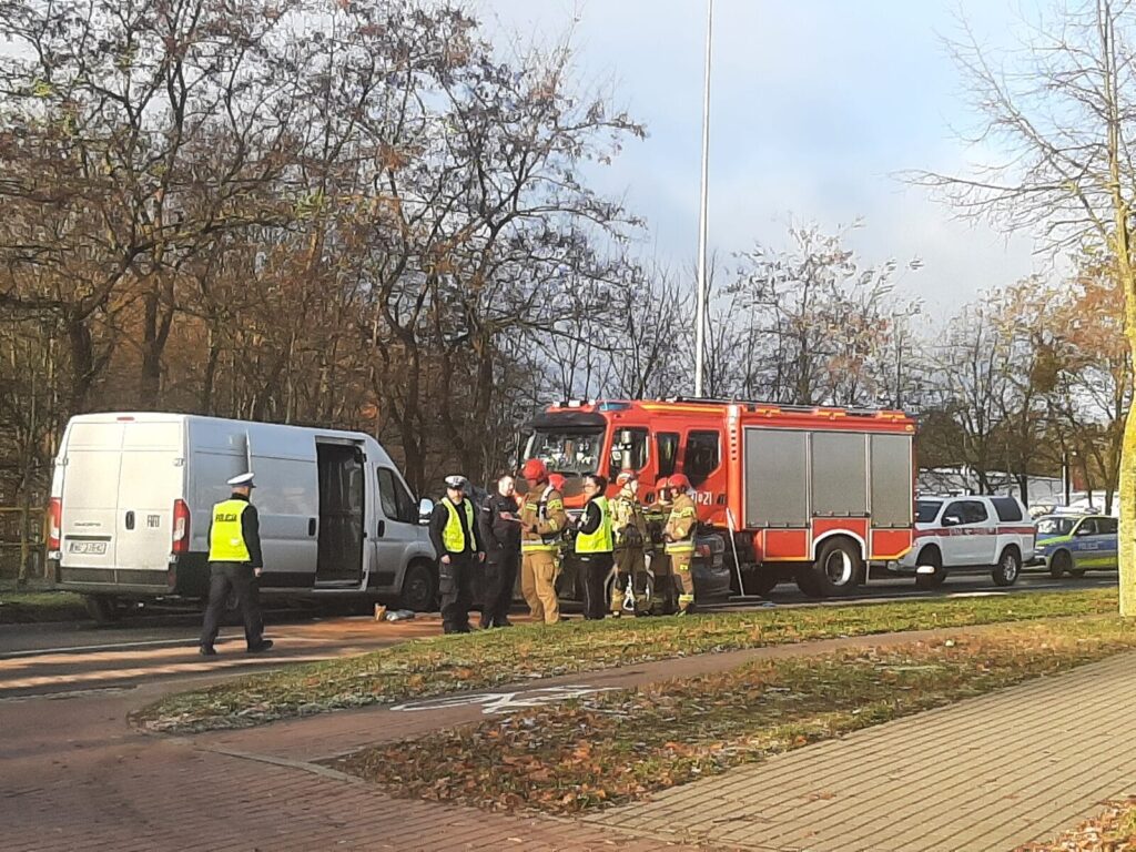 Poranny wypadek w Ostródzie. Czołowe zderzenie na ulicy Grunwaldzkiej 3 Poranny Wypadek W Ostródzie. Czołowe Zderzenie Na Ulicy Grunwaldzkiej