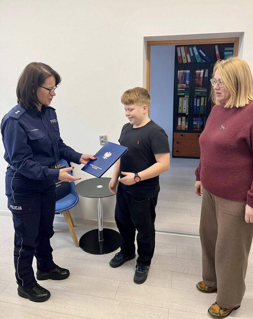 Godny Naśladowania - Aleksander z SP4 znalazł portfel i zachował się jak trzeba 2 Godny Naśladowania - Aleksander Z Sp4 Znalazł Portfel I Zachował Się Jak Trzeba