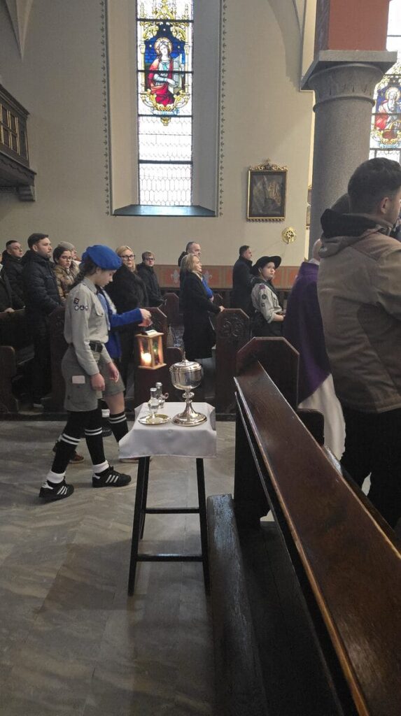 Betlejemskie Światło Pokoju W Ostródzie - Harcerska Tradycja
