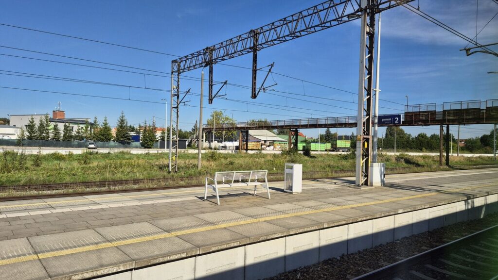 W Morągu będzie nowa kładka nad torami. Podpisano umowę 3 W Morągu Będzie Nowa Kładka Nad Torami. Podpisano Umowę