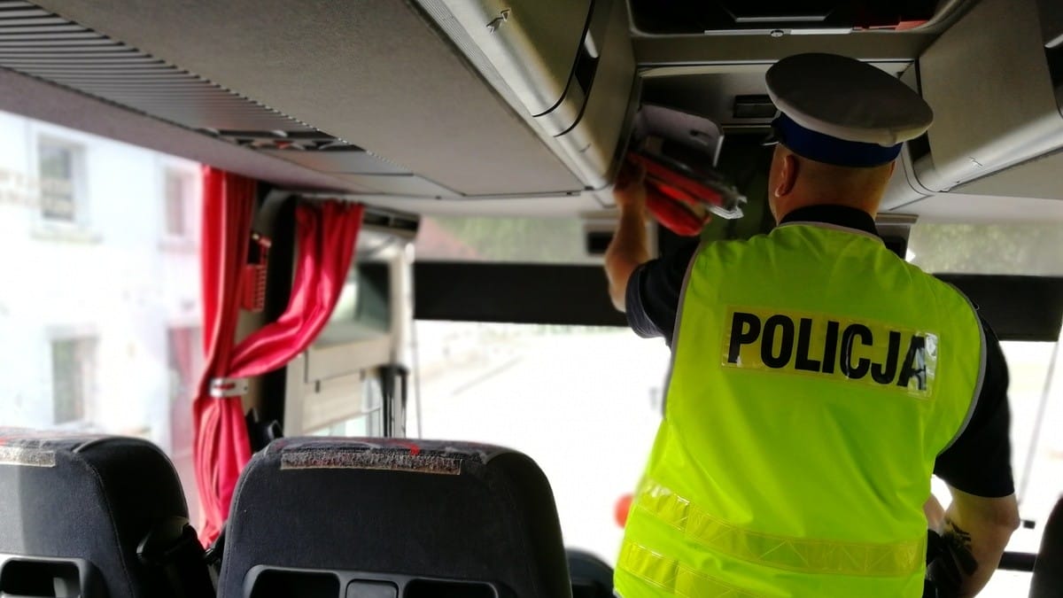 Przewoźnik podstawił niesprawny autokar na wycieczkę przedszkolaków z Ostródy 1 Przewoźnik Podstawił Niesprawny Autokar Na Wycieczkę Przedszkolaków Z Ostródy