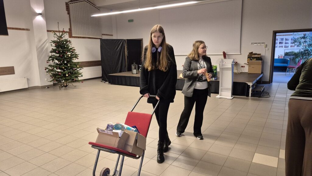 Świąteczna Paczka Dla Potrzebujących - Finał W Centrum Użyteczności Publicznej