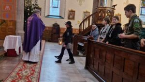Betlejemskie Światło Pokoju w Ostródzie - wiemy kiedy odebrać symboliczny płomień! 16 Betlejemskie Światło Pokoju W Ostródzie - Wiemy Kiedy Odebrać Symboliczny Płomień!