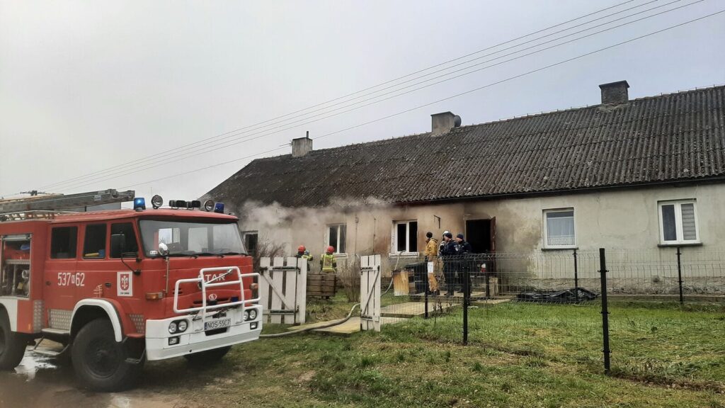 Pożar w Saminie - nie żyje jedna osoba 4 Pożar W Saminie - Nie Żyje Jedna Osoba