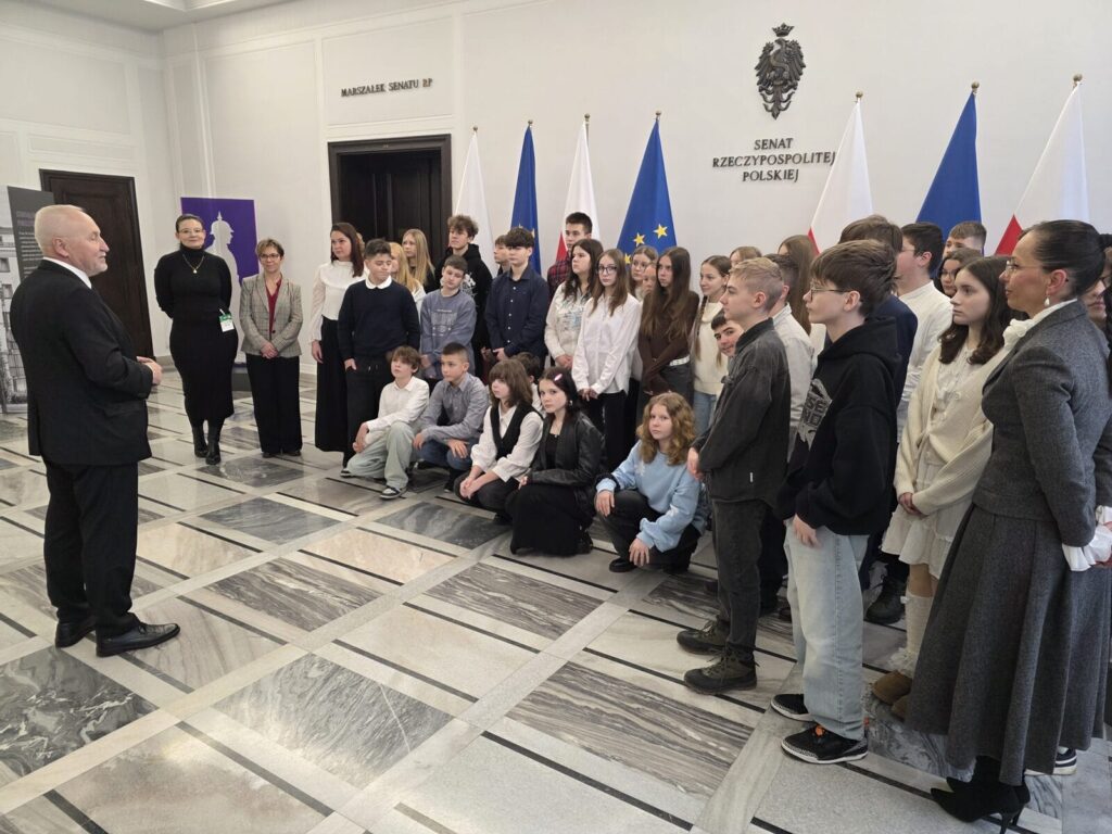 Uczniowie Sp5 W Parlamencie — Lekcja Wiedzy O Społeczeństwie