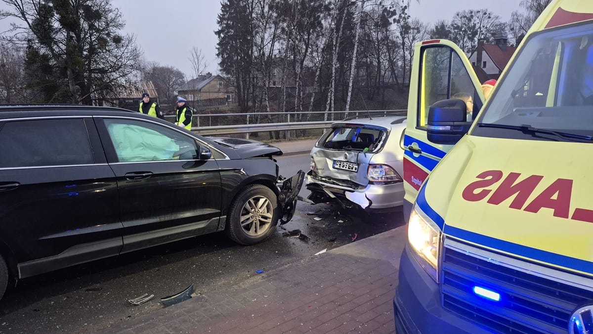 Wypadek Na Wiadukcie W Ostródzie. Spore Utrudnienia O Poranku