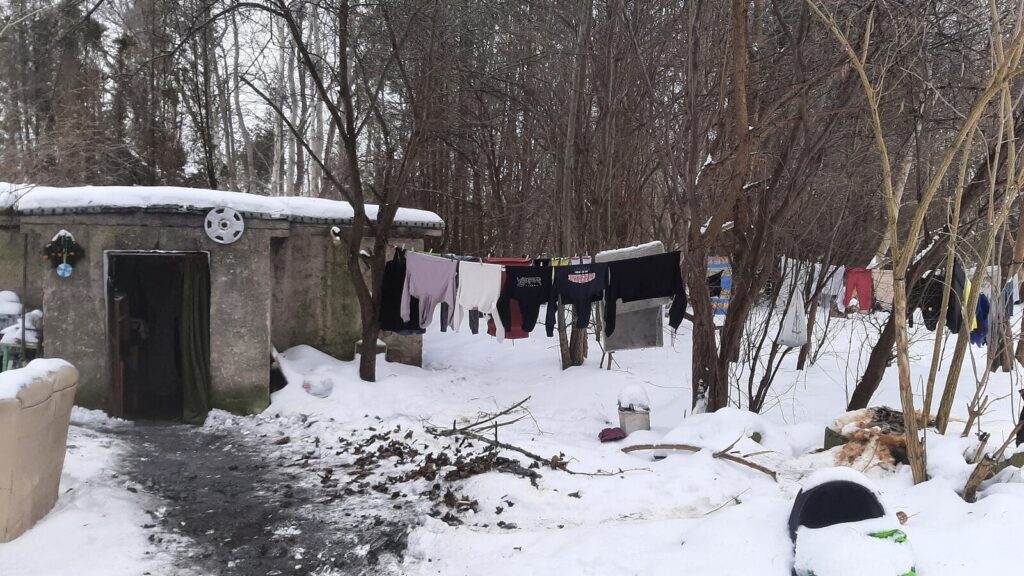 Wracają siarczyste mrozy w powiecie ostródzkim! Odwiedzamy noclegownię i koczowisko 12 Wracają Siarczyste Mrozy W Powiecie Ostródzkim! Odwiedzamy Noclegownię I Koczowisko