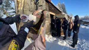 Policjanci I Strażnicy Miejscy Ruszyli Ze Wsparciem Dla Osób Bezdomnych