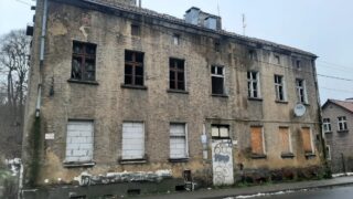 W Ostródzie wyburzą dwa budynki komunalne. Trwa planowanie i postępowania