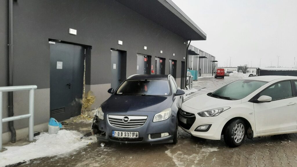 Gołoledź Na Drogach I Chodnikach — Służby Informują O Wypadkach I Kolizjach Na Warmii I Mazurach