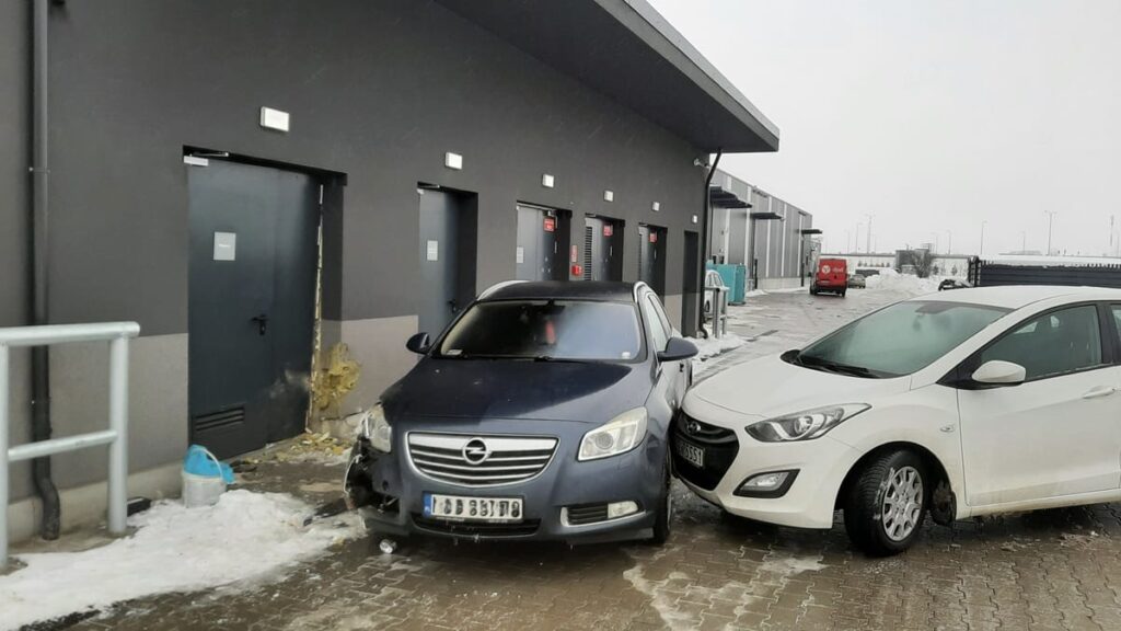 Gołoledź na drogach i chodnikach — służby informują o wypadkach i kolizjach na Warmii i Mazurach 19 Gołoledź na drogach i chodnikach — służby informują o wypadkach i kolizjach na Warmii i Mazurach
