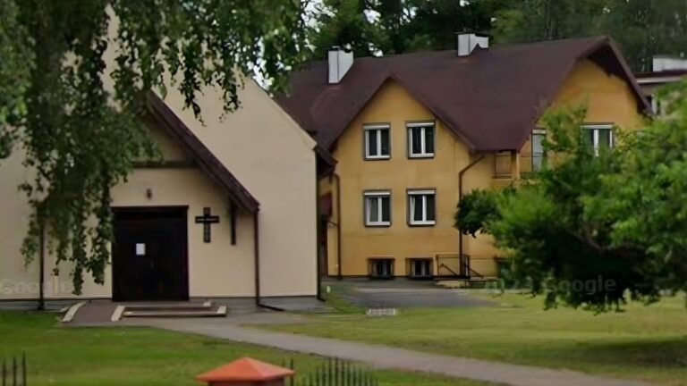 Włamanie do ostródzkiej parafii. Ukradziono gotówkę i sprzęt nagłaśniający!