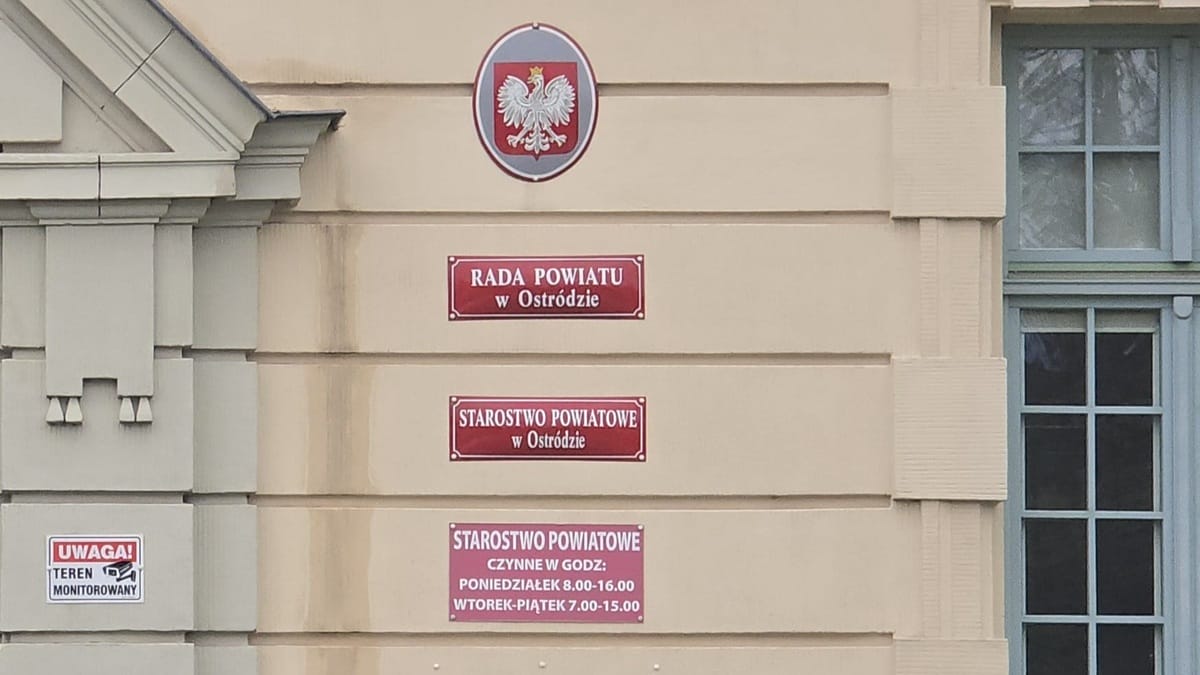 Praca w Urzędzie. Atut własne miejsce parkingowe 1 Praca W Urzędzie. Atut Własne Miejsce Parkingowe