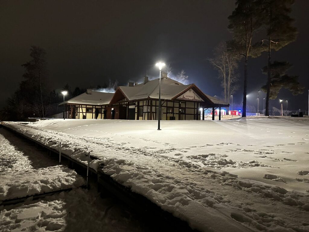 Poznaliśmy przyczynę pożaru budynku na miejskiej plaży w Ostródzie! 2 Pożar Wypożyczalni Przy Plaży W Ostródzie.