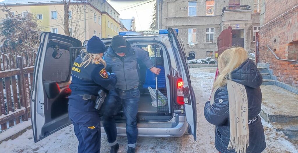 Wracają siarczyste mrozy w powiecie ostródzkim! Odwiedzamy noclegownię i koczowisko 8 Wracają Siarczyste Mrozy W Powiecie Ostródzkim! Odwiedzamy Noclegownię I Koczowisko