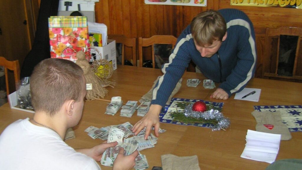 Ostróda gra z WOŚP — zobacz finał sprzed 20 lat!