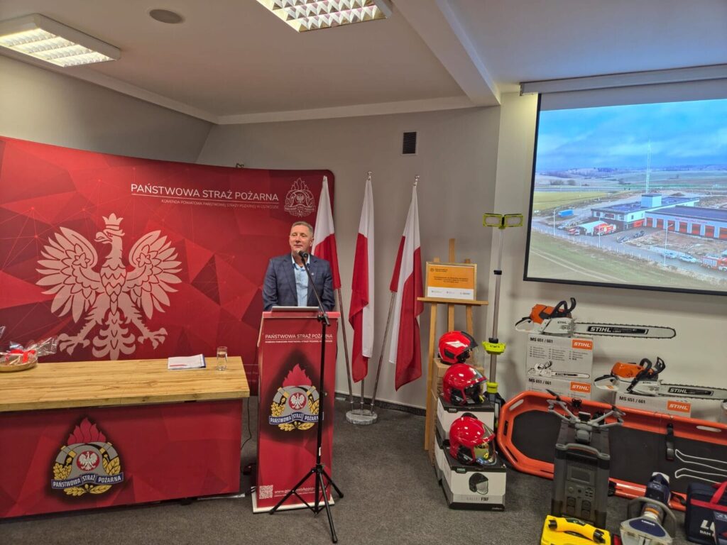 Strażacy podsumowali rok — były ofiary wypadków i pożarów 2 Strażacy Podsumowali Rok — Były Ofiary Wypadków I Pożarów