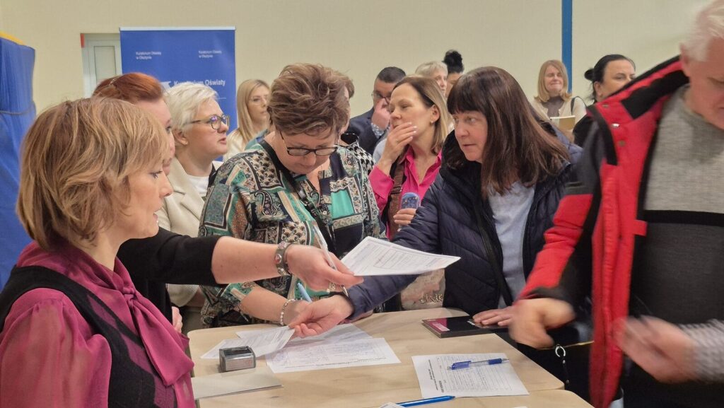W Ostródzie o reformie oświaty — Kompas jutra 8 W Ostródzie O Reformie Oświaty — Kompas Jutra