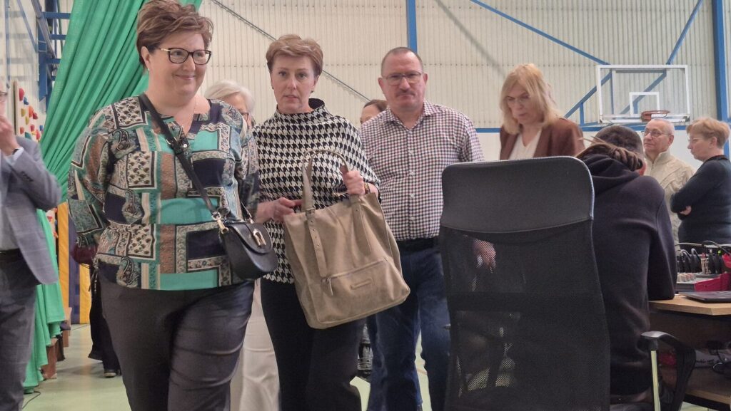 W Ostródzie o reformie oświaty — Kompas jutra 2 W Ostródzie O Reformie Oświaty — Kompas Jutra