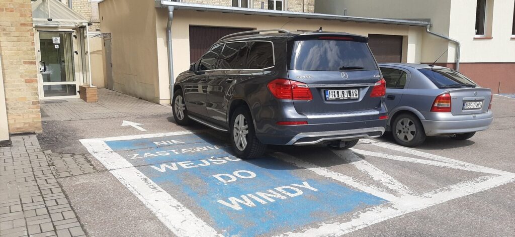Tyflomapa i nowa winda w Urzędzie Miasta w Ostródzie 4 Tyflomapa I Nowa Winda W Urzędzie Miasta W Ostródzie