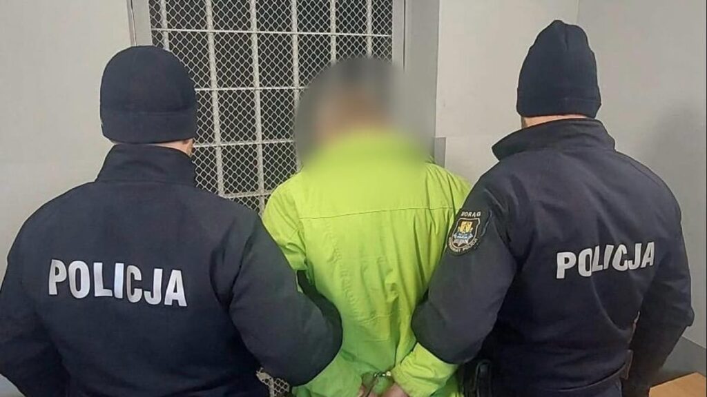 Agresywny Konkubent Zatrzymany. Rzucił W Policjantów Krzesełkiem